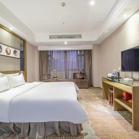 Lnsail Hotel Shenzhen Luohu Port Railway Station Экстерьер фото