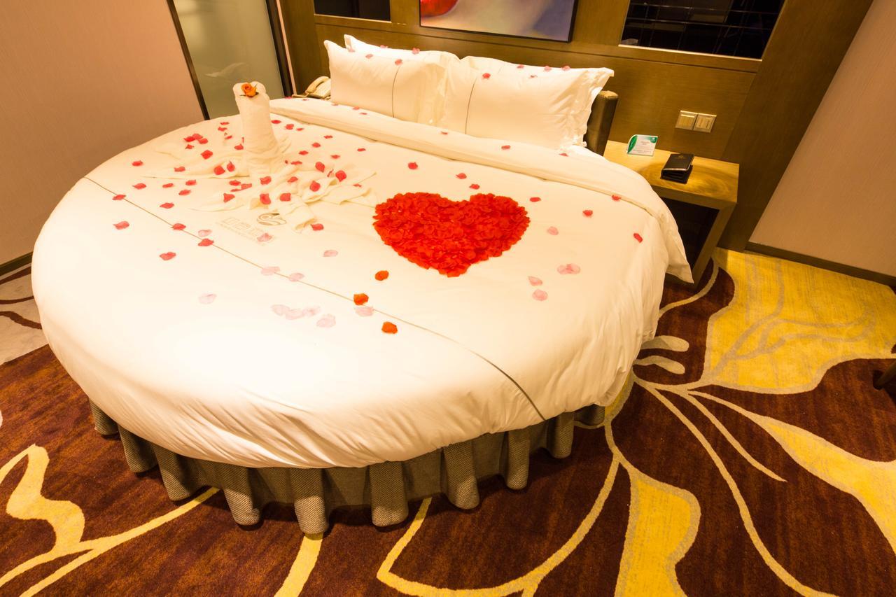 Lnsail Hotel Shenzhen Luohu Port Railway Station Экстерьер фото