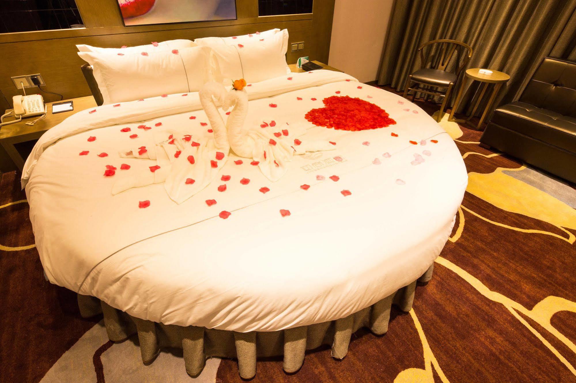Lnsail Hotel Shenzhen Luohu Port Railway Station Экстерьер фото